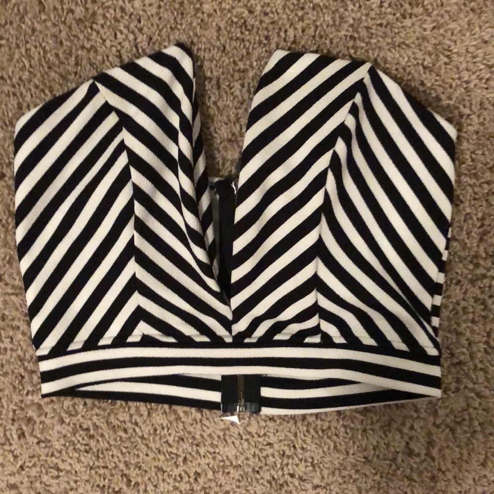 plunge crop top